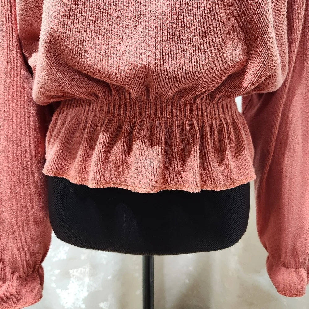 ZARA Basic Ribbed Knit Peplum Ruffle Top (S) - Picture 7 of 10